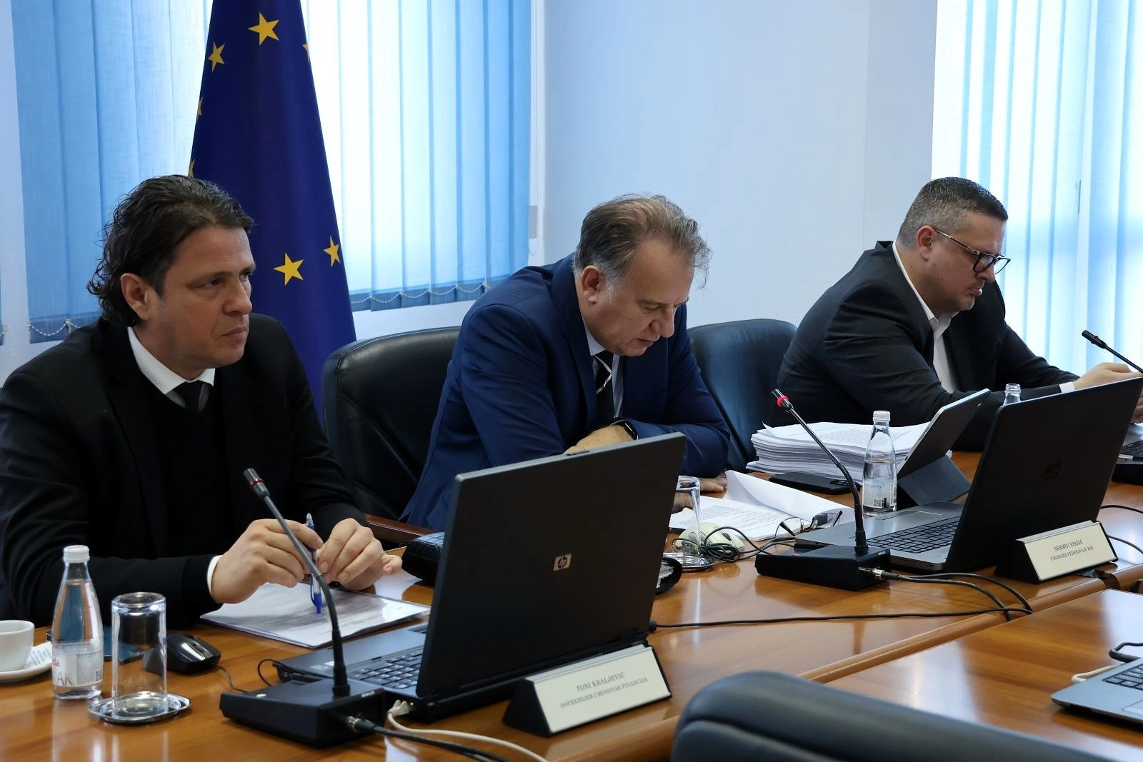 Vlada FBiH: O mjerama financijske pomoći privatnim poslodavcima za 2025.